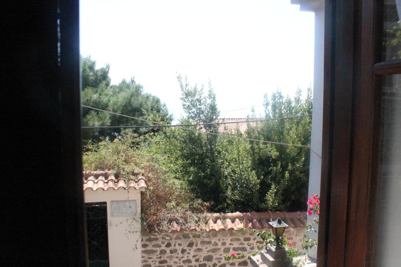 Μαχη Ενοικιαζόμενα Δωμάτια Mythimna Exterior photo